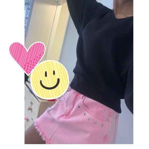 Cute outfit black sweater and skirt - Picture 1 of 6